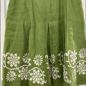 ANN TAYLOR EMBROILED SKIRT